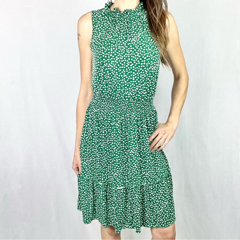 ENFOCUS STUDIO |💚🤍 Green & White Polka Dot Sleeveless Ruffled Stretchy Dress